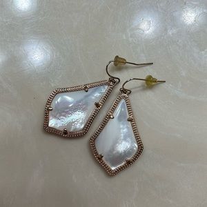 Kendra Scott pearlescent earrings